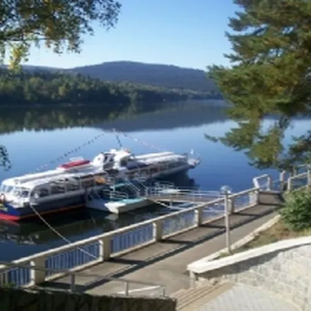 假日公园 Riviera Lipno J4-12 *